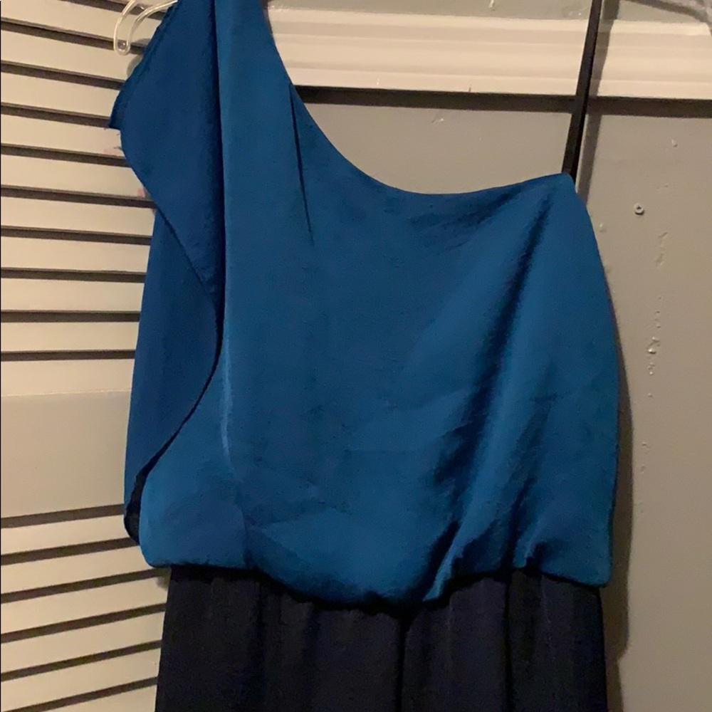 Dress - Picture 2 of 6